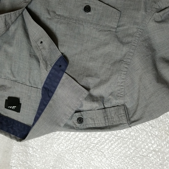H&M Long Sleeves Button Up Shirt - Picture 4 of 7